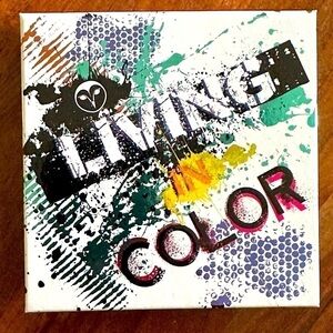 Hank & Henry Beauty Living in Color Eyeshadow Palette